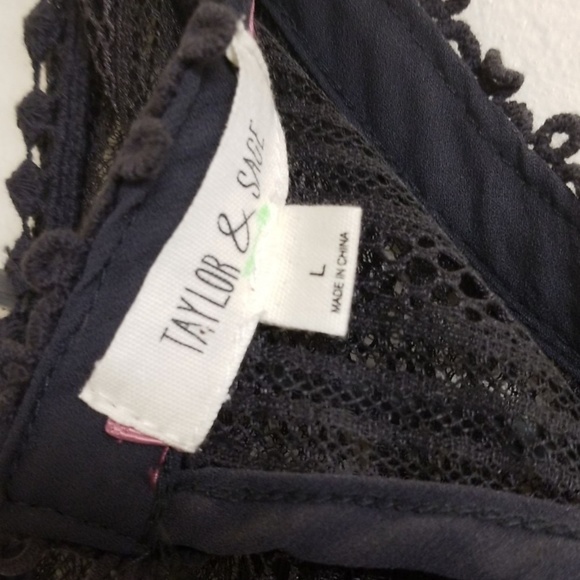 Blouse - Picture 4 of 5